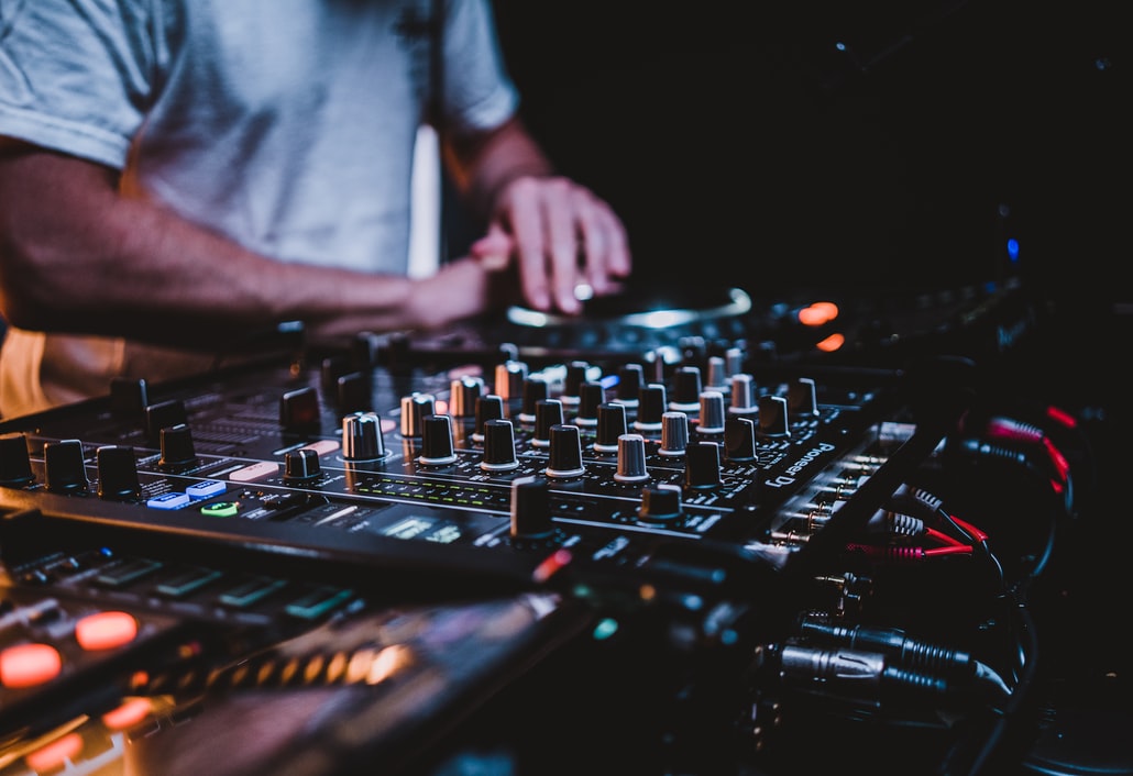 DJ vs Producer
